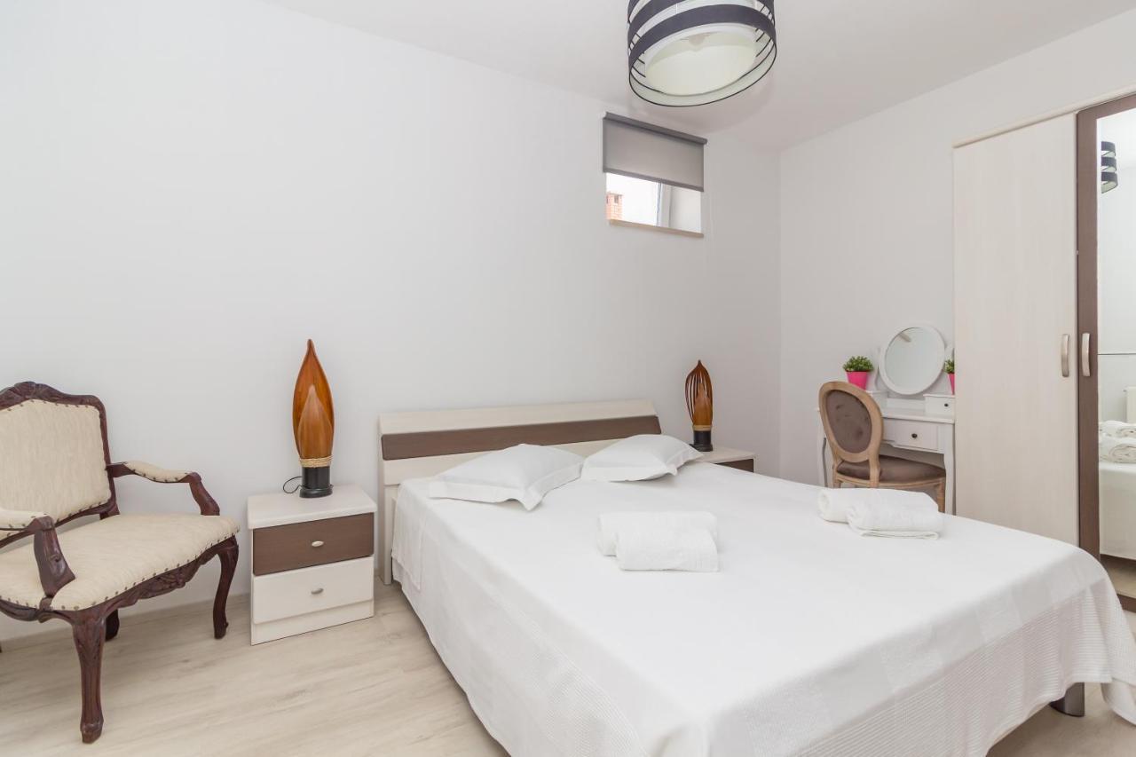 Apartment Box Poreč Eksteriør bilde